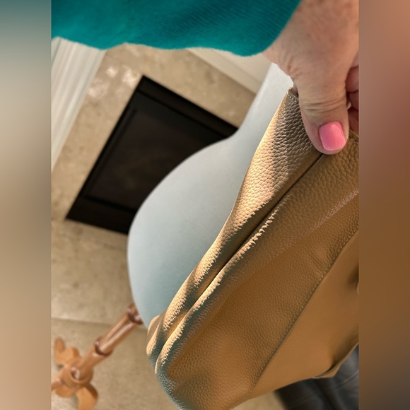 Tote Le Monde  Tan Leather Milan Tote Bag - Picture 7 of 13